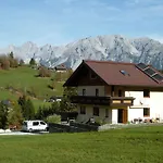 Almfrieden Hébergement de vacances Schladming